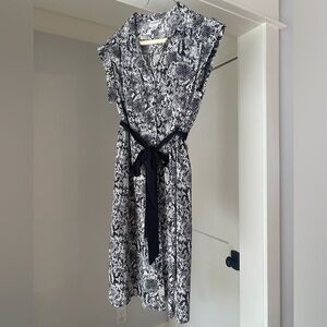 Motherhood Maternity Black & White Snake Print Dress Size Small
